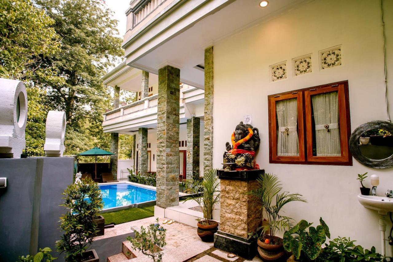 The Puncak Santhi Inn Batununggul Экстерьер фото