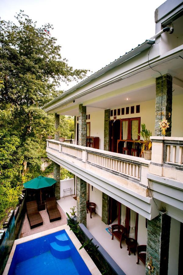 The Puncak Santhi Inn Batununggul Экстерьер фото